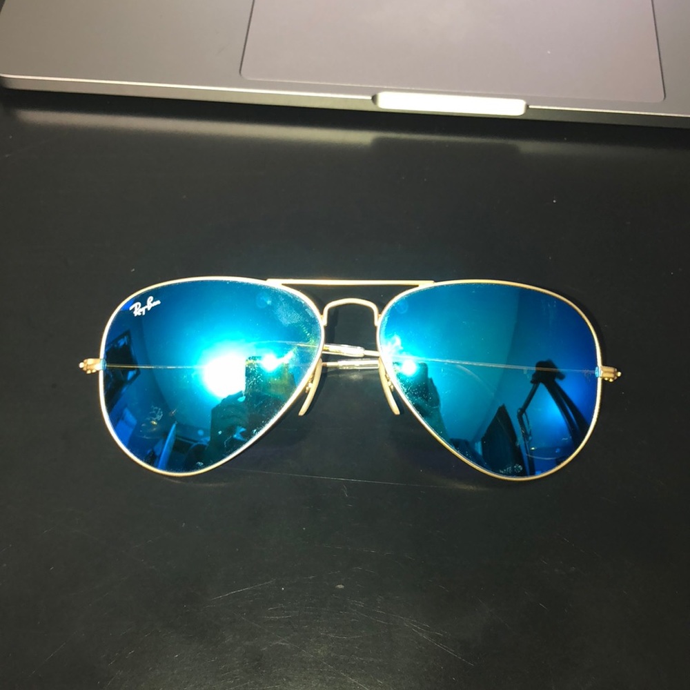 Blue Ray-Ban Aviator Sunglasses!!
